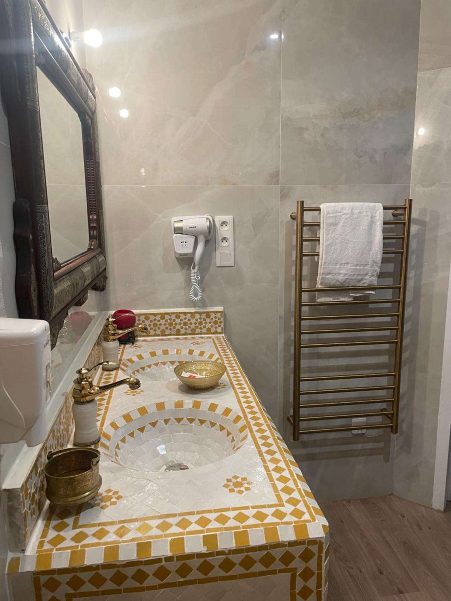 Suite Orientale Maison De L'Eglise Du Couvent Narbonne Eksteriør bilde